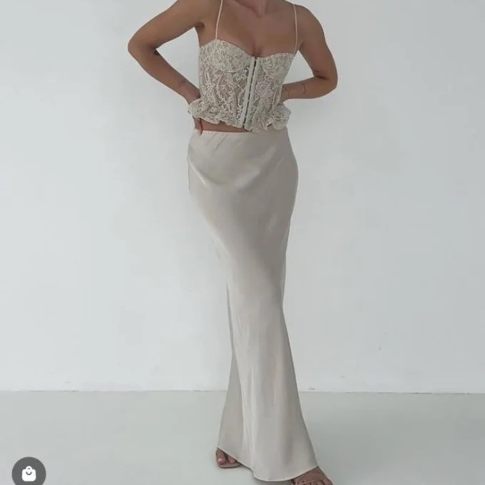 Rumored Cabernet Top in Cream